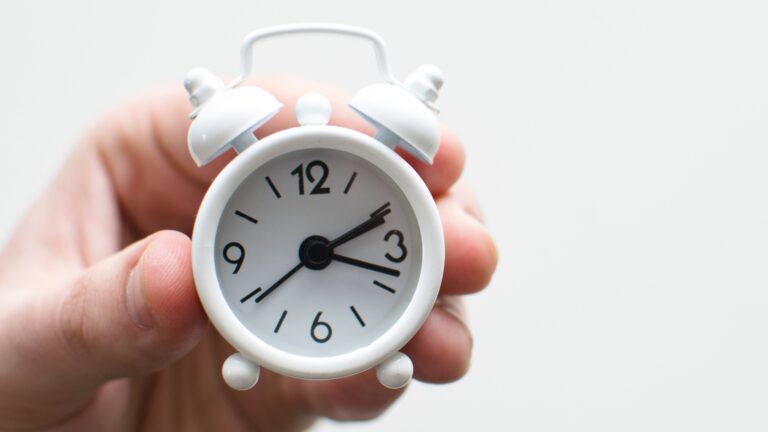 التسويف: كيف يقتل المستقبل؟